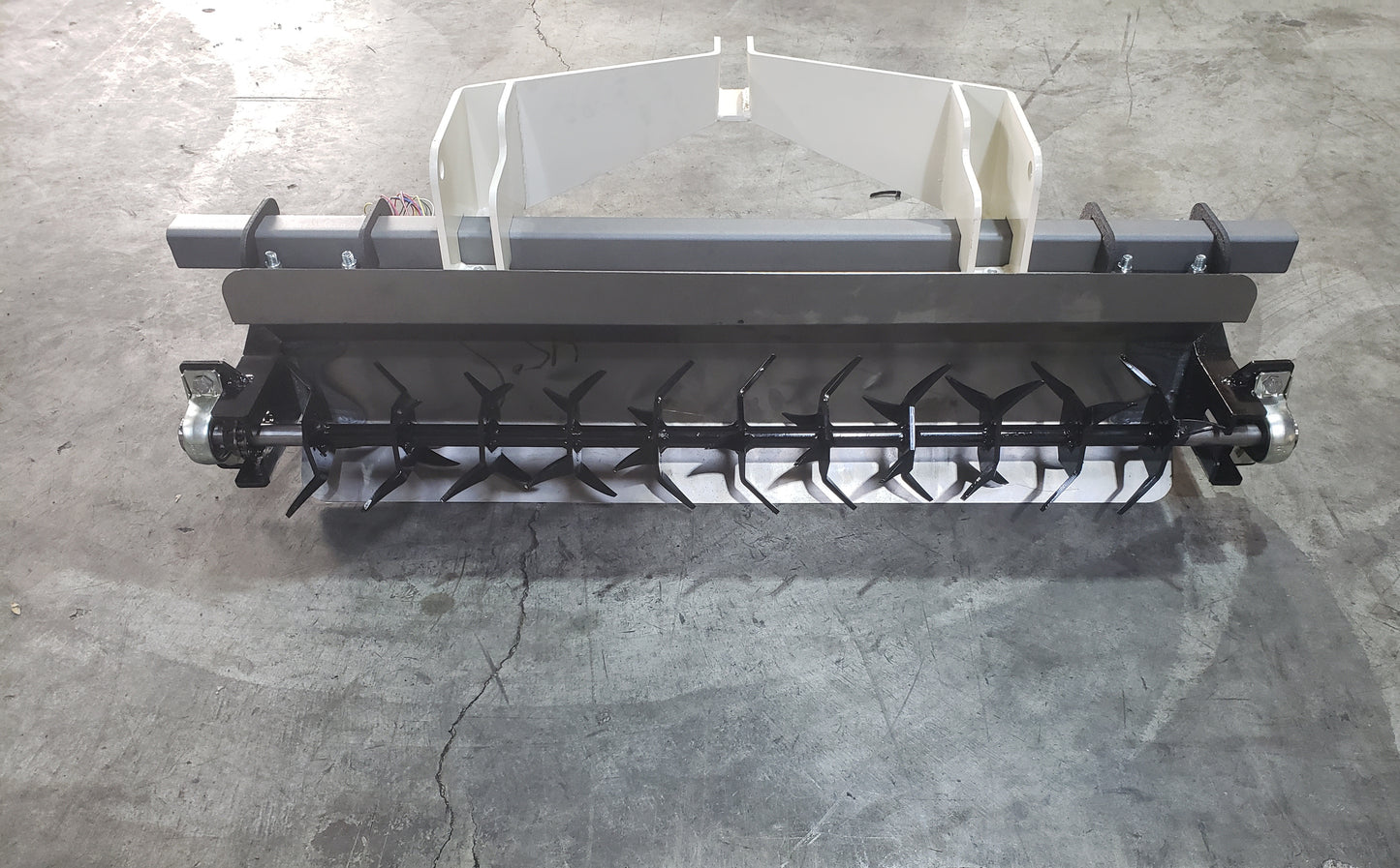 A Frame mounted 30" bed top Tilther Assembly
