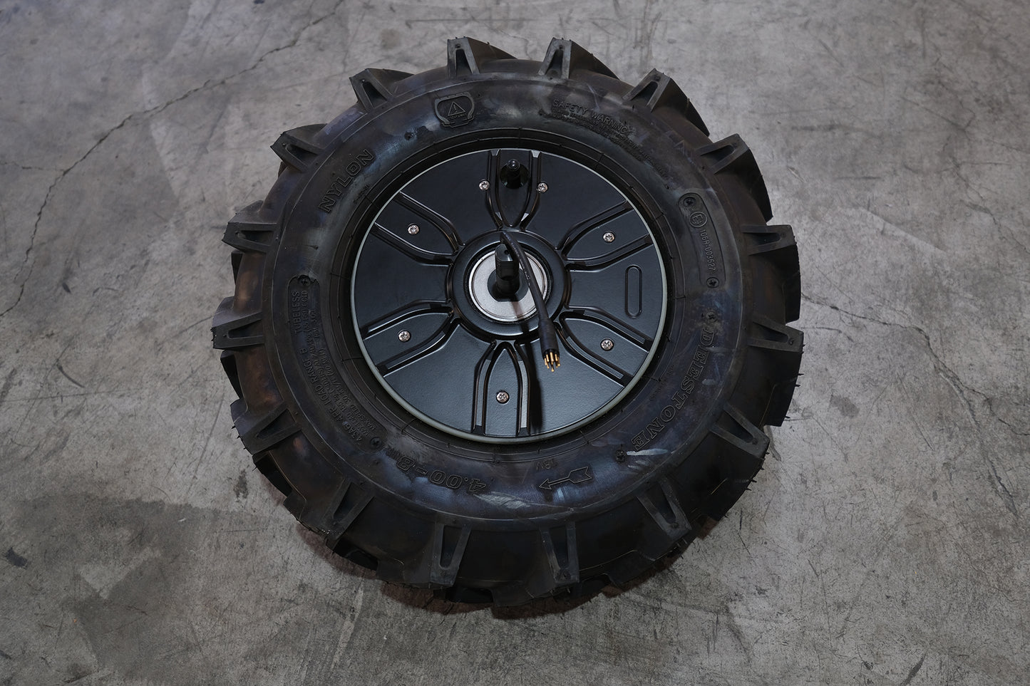 Amiga Motor & Tire
