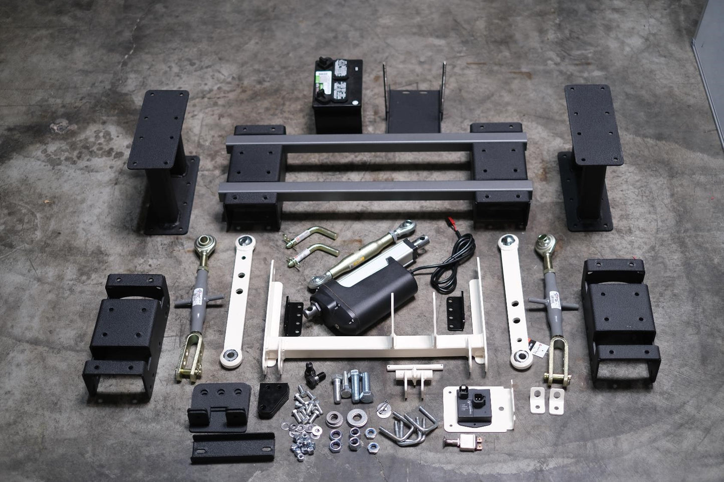 3 Point Lift Kit (Cat 0)